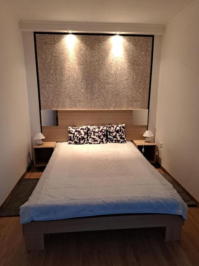 Hotel Nefelejcs Vendégház Balatonkenese Esterno foto