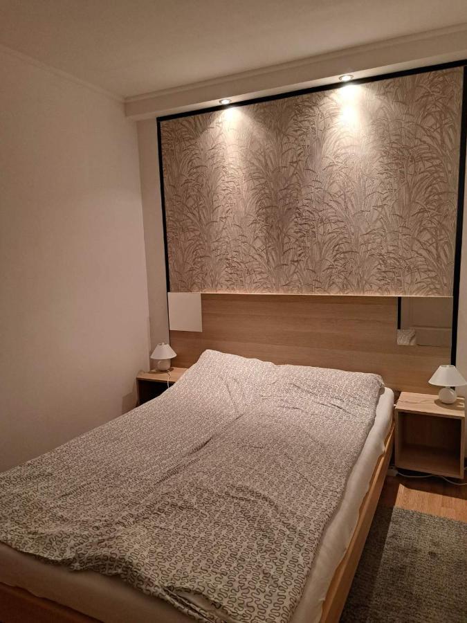 Hotel Nefelejcs Vendégház Balatonkenese Esterno foto